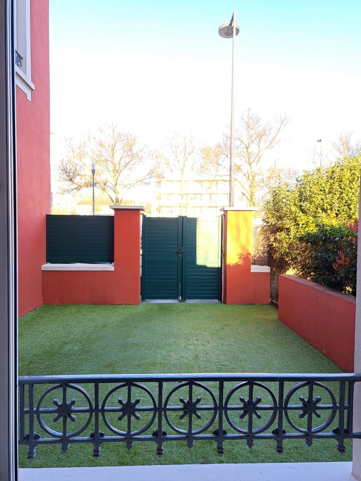 Studio Cosy Entierement Renove A Deux Pas De Lyon Fontaines-sur-Saone Extérieur photo