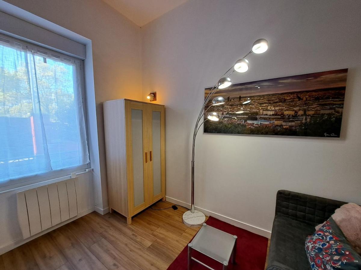 Studio Cosy Entierement Renove A Deux Pas De Lyon Fontaines-sur-Saone Extérieur photo