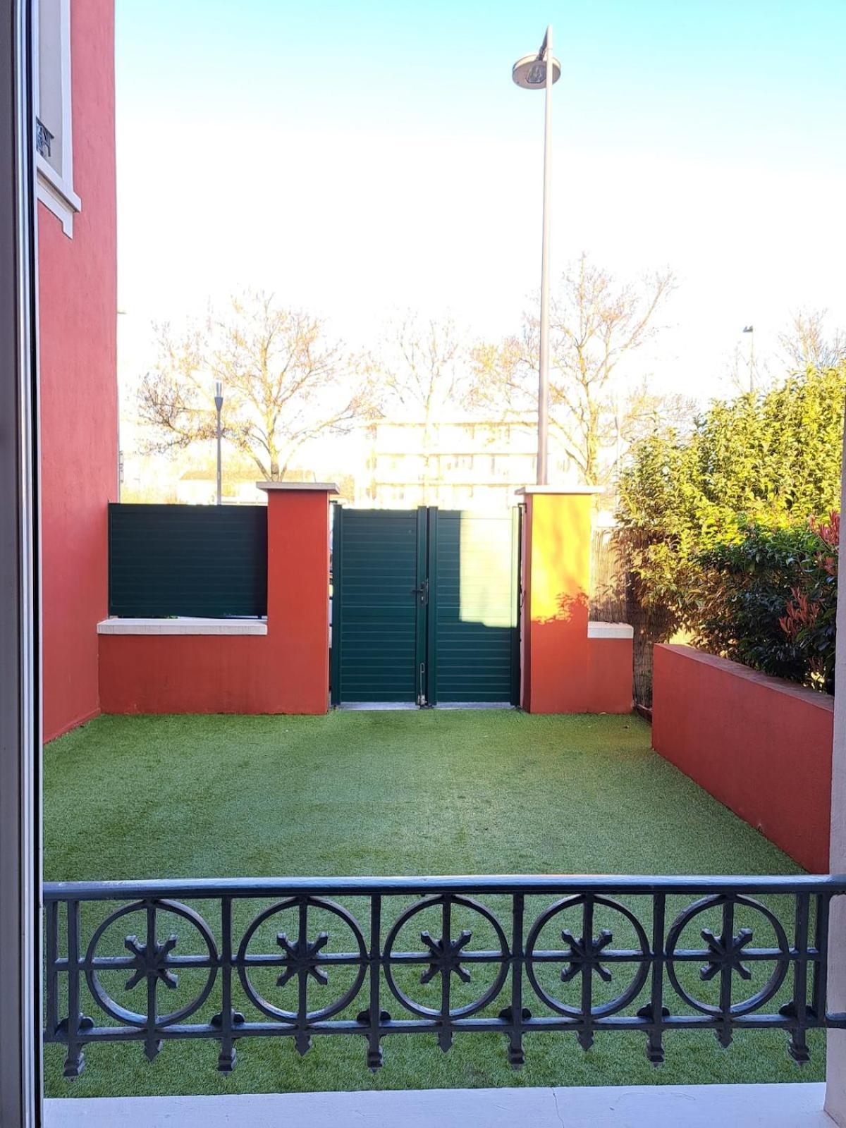 Studio Cosy Entierement Renove A Deux Pas De Lyon Fontaines-sur-Saone Extérieur photo